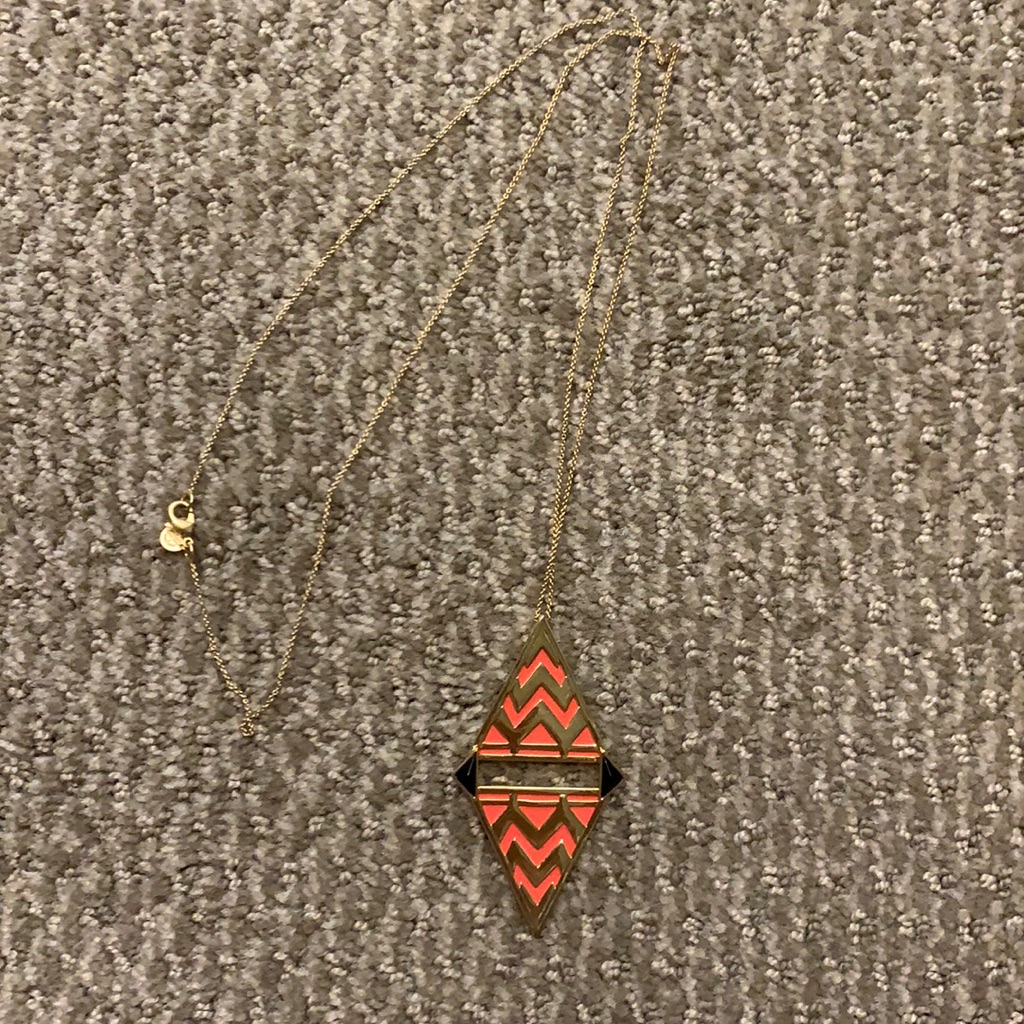House Of Harlow Triangle Pendant Necklace 30$